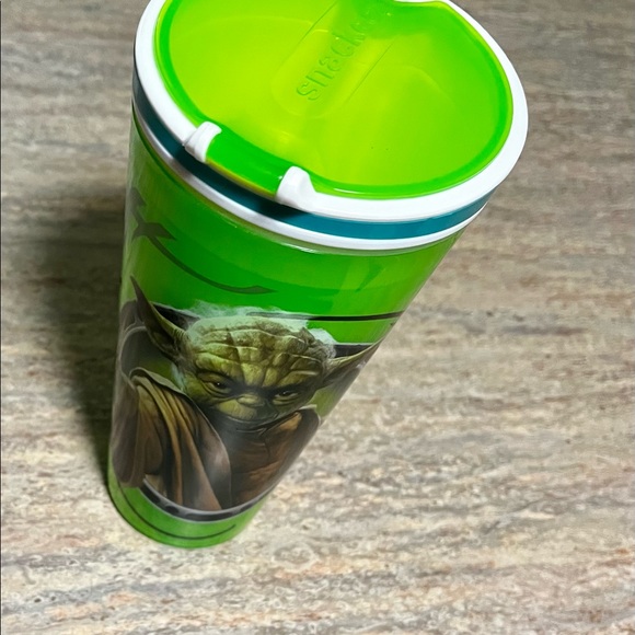 Snackeez Star Wars Yoda cup and snack bowl - Picture 1 of 12